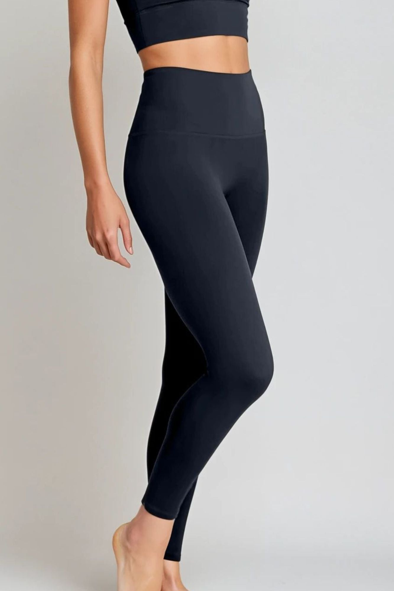 Elevate All Day Ultra High Waist 7/8 Legging Midnight