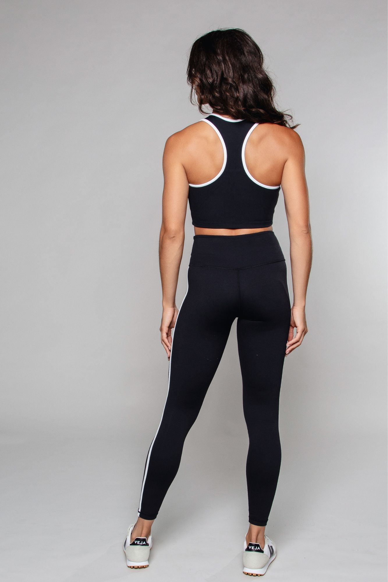 Stride Piped High Waisted Legging