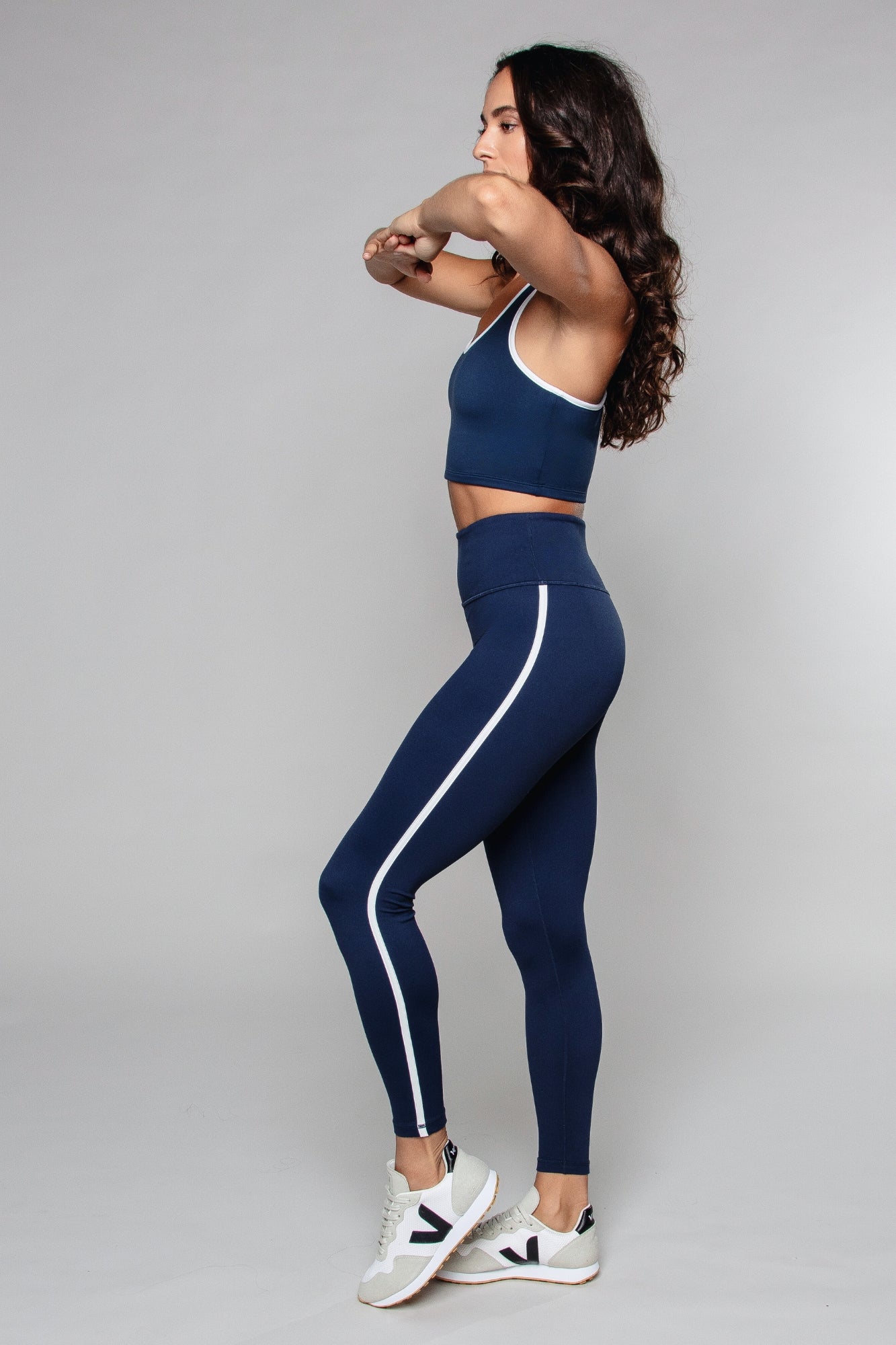 Stride Piped High Waisted Legging