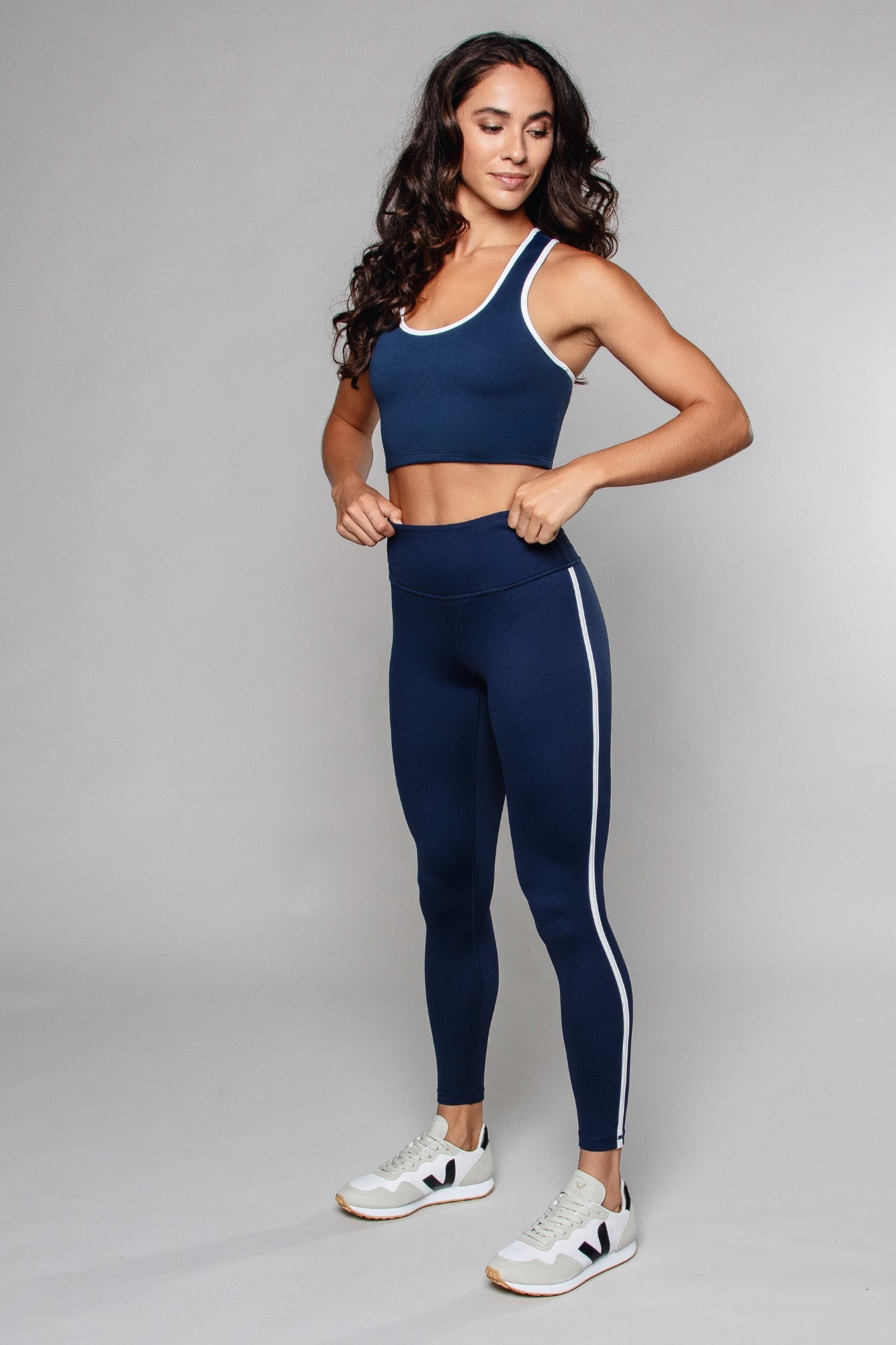 Stride Piped High Waisted Legging