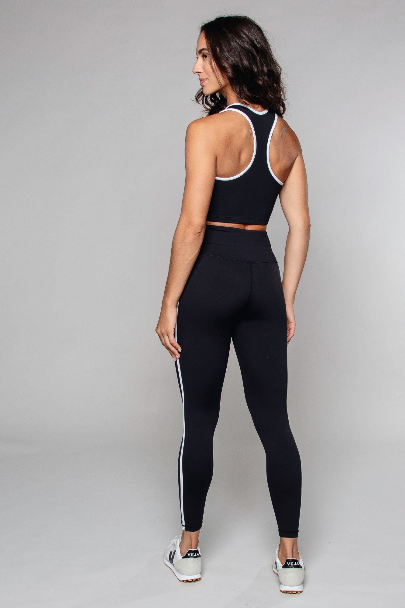 Stride Piped High Waisted Legging