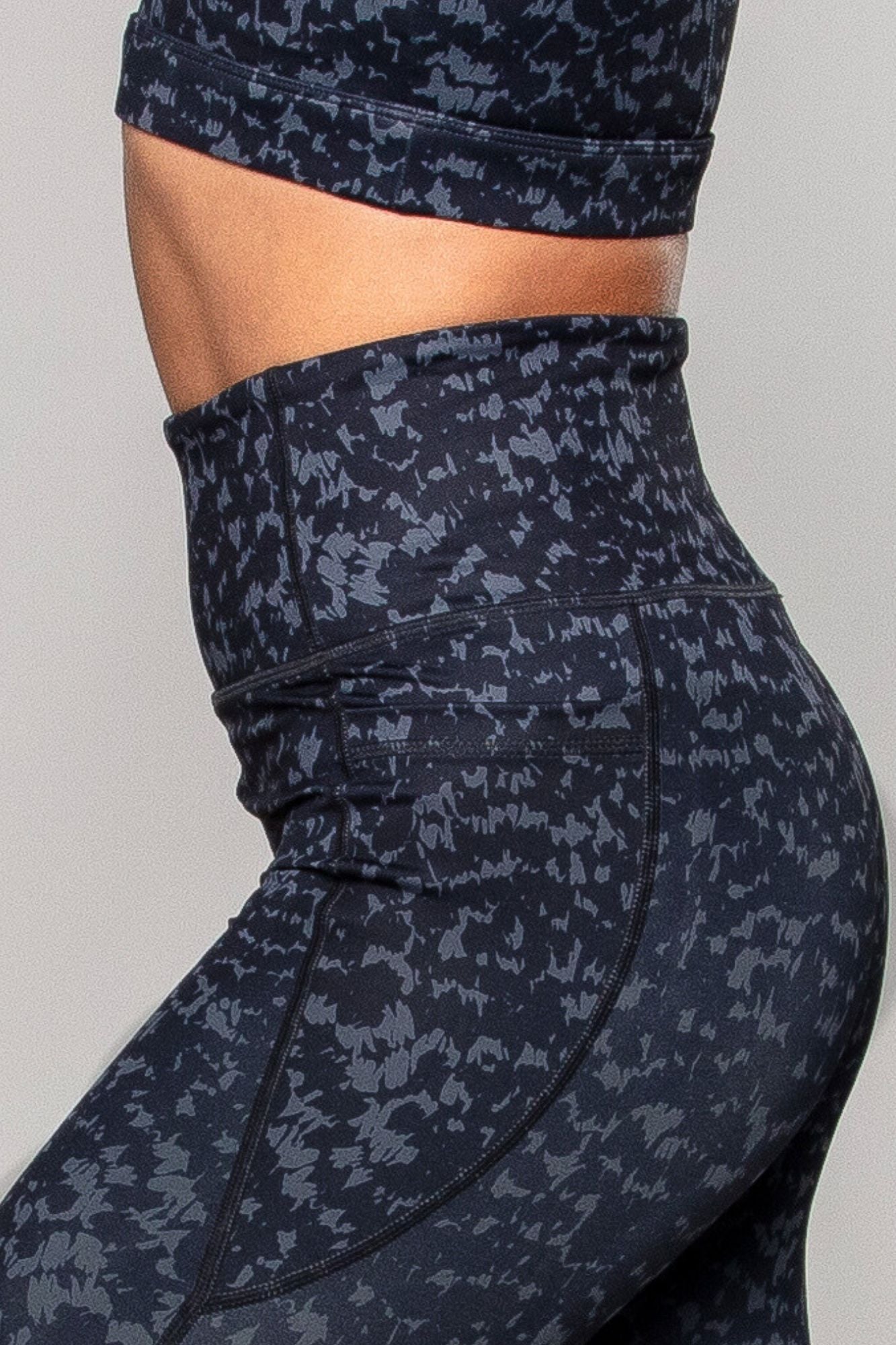 Lisbon 7/8 Pocket Legging - Born Nouli