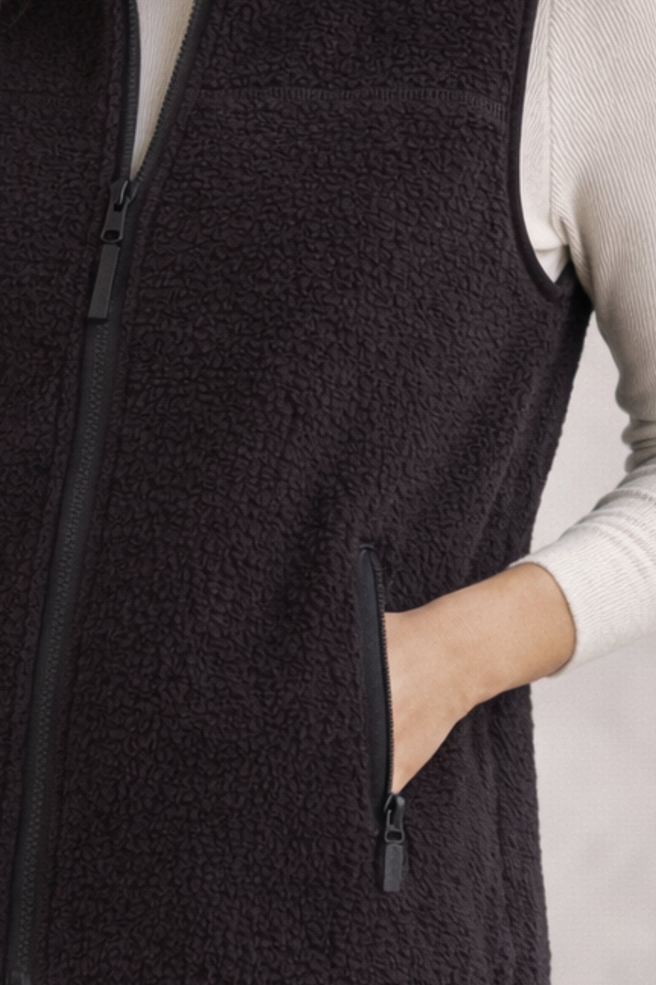 Motion Teddy Fleece Zip Gilet - Born Nouli