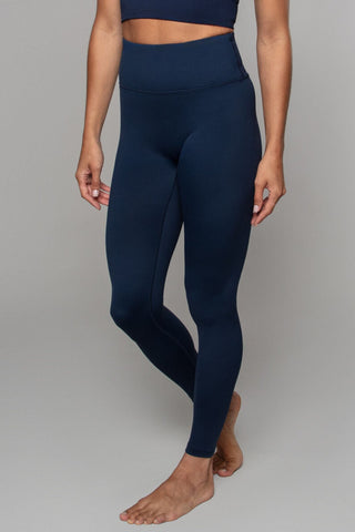 Stride Piped High Waisted Legging