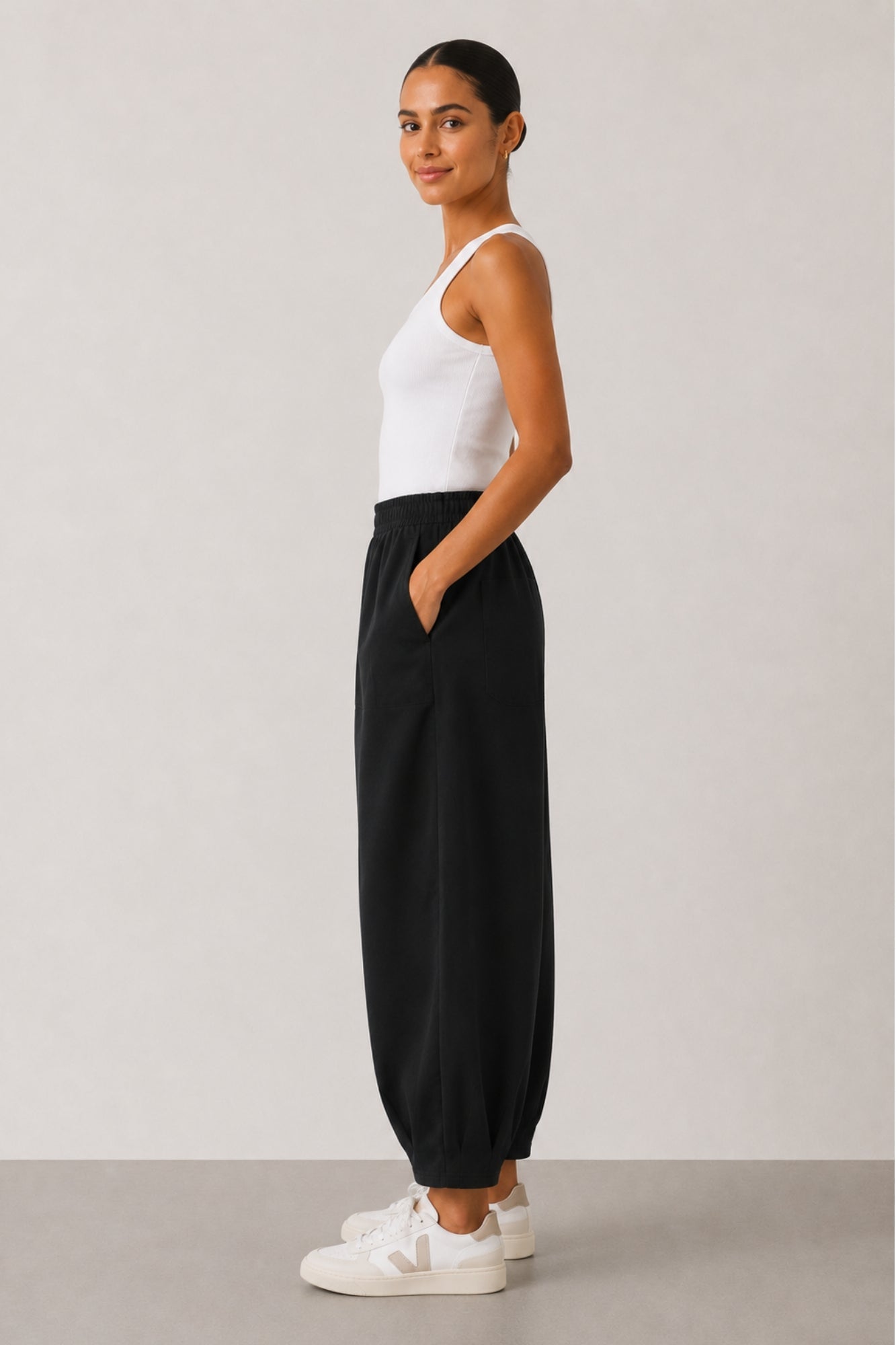 Sloane Relaxed Barrel Leg Trouser Black - Born Nouli